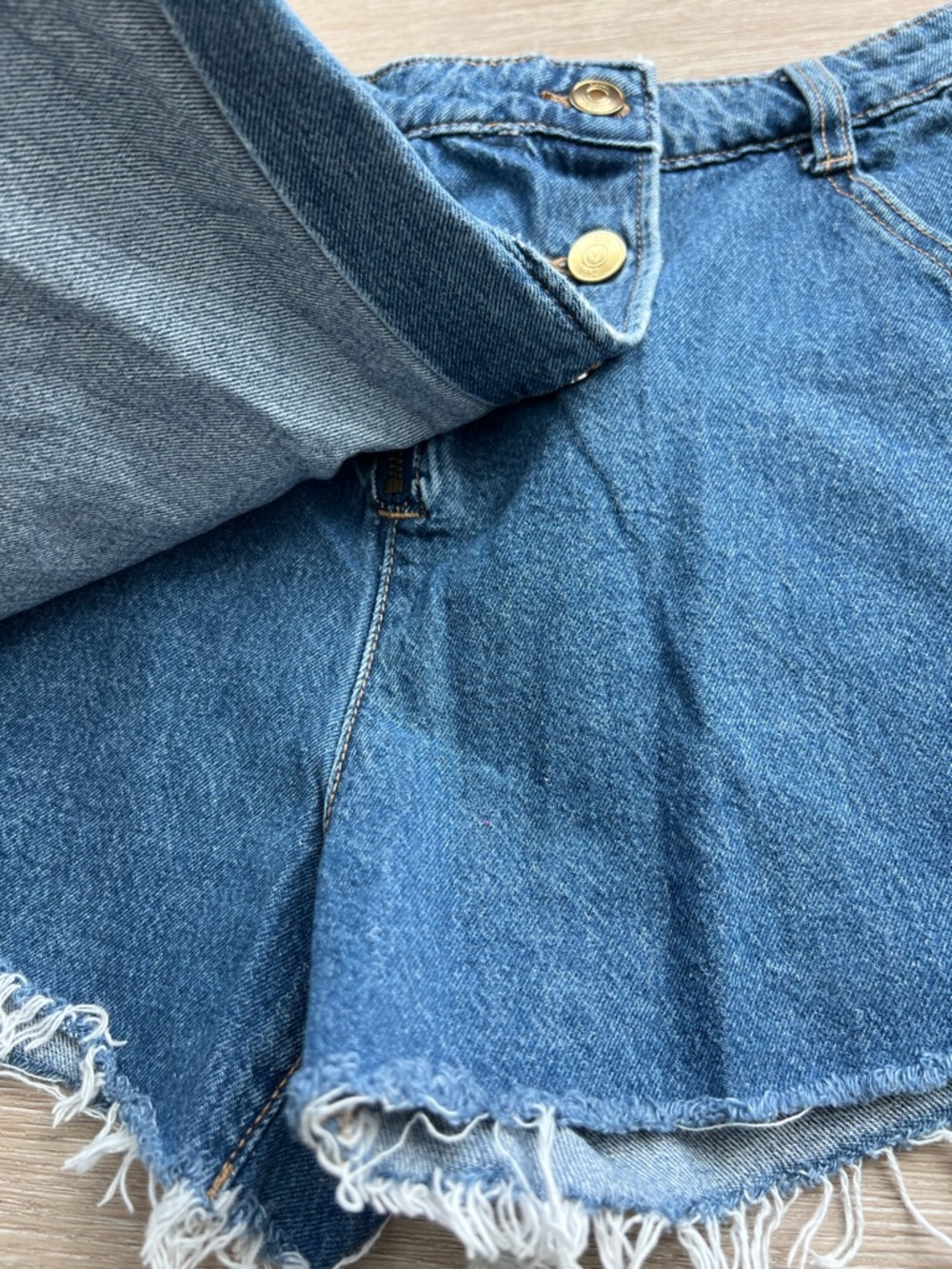 Zara Blue Denim Skort with Frayed Hem - Picture 2 of 6
